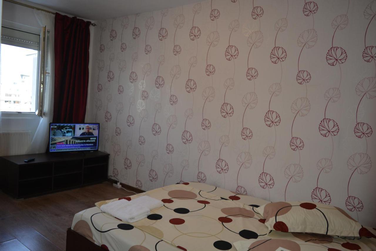 Iulia Studio 9 Bucureşti Exterior foto